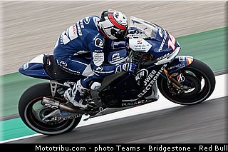 motogp_de_puniet_009_italie_mugello_2013.jpg