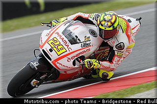 motogp_iannone_010_italie_mugello_2013.jpg