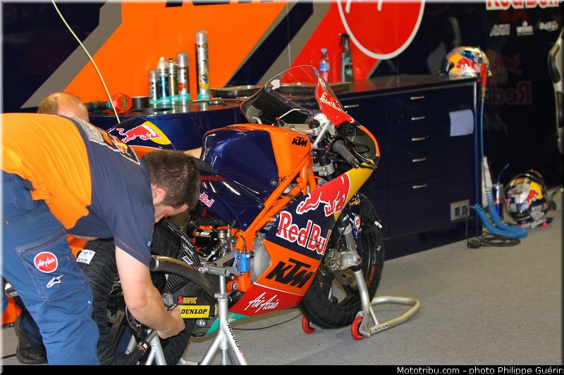 moto3_salom_004_catalogne_montmelo_2013