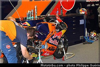 moto3_salom_004_catalogne_montmelo_2013.jpg