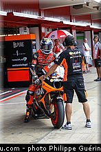 motogp_edwards_003_catalogne_montmelo_2013_catalogne_montmelo_2013.jpg