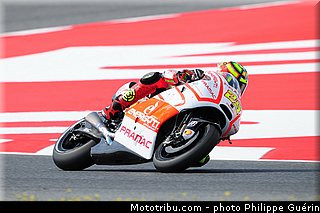 motogp_iannone_002_catalogne_montmelo_2013_catalogne_montmelo_2013.jpg