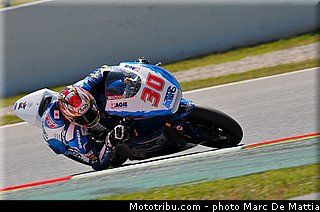 moto2_nakagami_003_catalogne_montmelo_2013.jpg