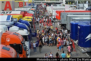 motogp_ambiance_021_catalogne_montmelo_2013.jpg