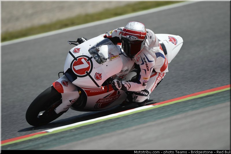 moto2_pradita_017_catalogne_montmelo_2013