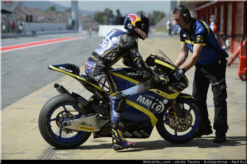 moto2_rossi_003_catalogne_montmelo_2013
