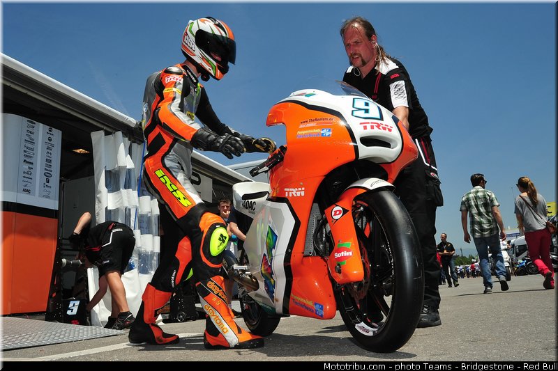 moto3_finsterbusch_001_catalogne_montmelo_2013