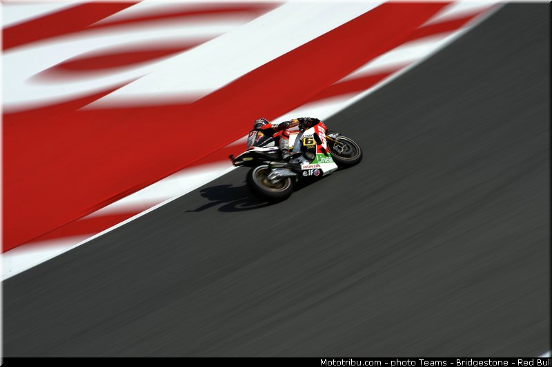 motogp_bradl_012_catalogne_montmelo_2013