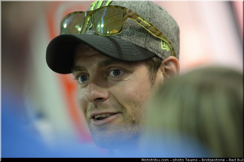 motogp_crutchlow_002_catalogne_montmelo_2013