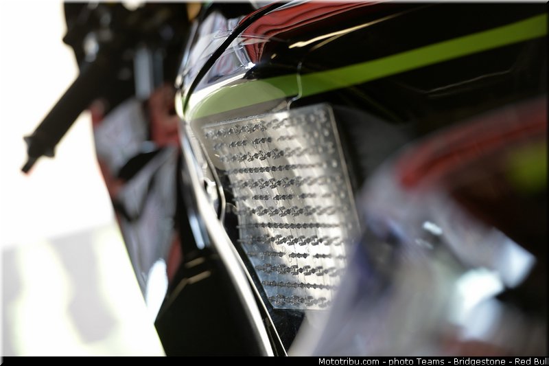 motogp_crutchlow_007_catalogne_montmelo_2013