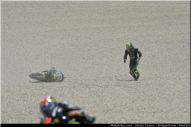motogp_crutchlow_024_catalogne_montmelo_2013