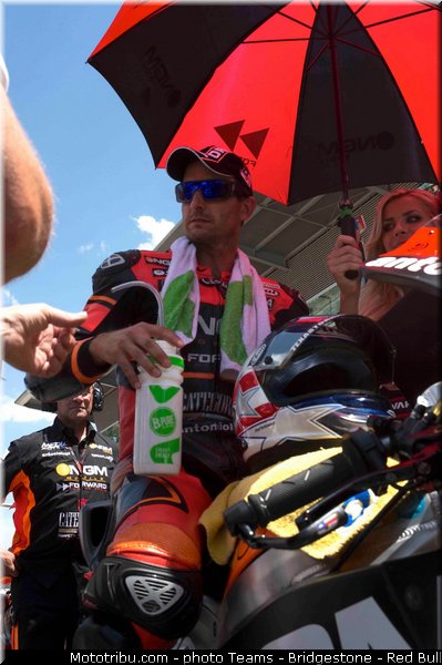 motogp_edwards_005_catalogne_montmelo_2013