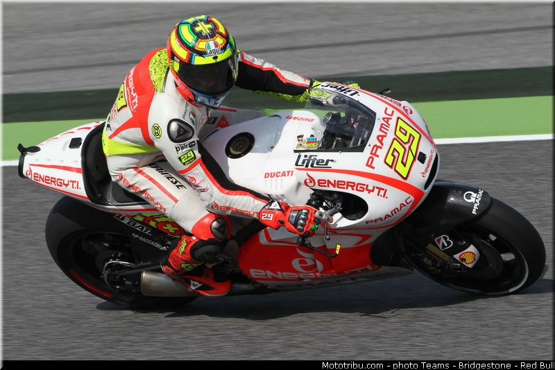 motogp_iannone_002_catalogne_montmelo_2013