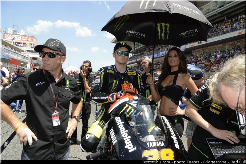 motogp_pitbabe_013_catalogne_montmelo_2013
