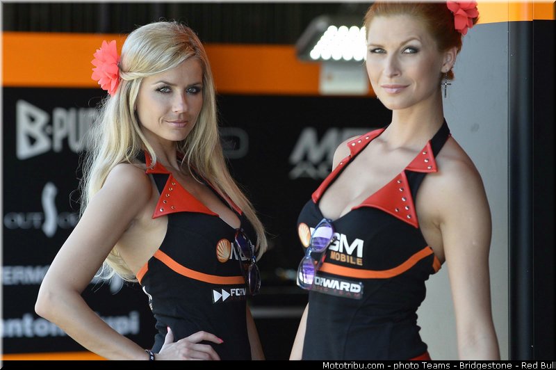 motogp_pitbabe_018_catalogne_montmelo_2013