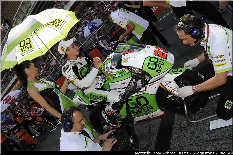 motogp_pitbabe_035_catalogne_montmelo_2013