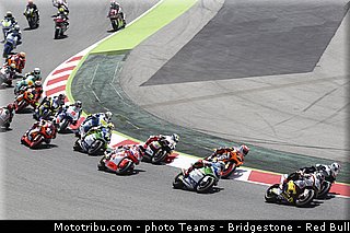 moto2_002_catalogne_montmelo_2013.jpg