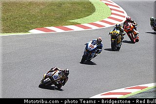 moto2_008_catalogne_montmelo_2013.jpg