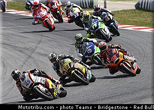 moto2_012_catalogne_montmelo_2013.jpg