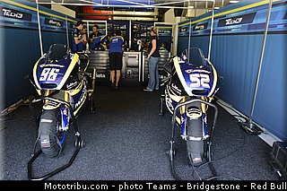 moto2_rossi_005_catalogne_montmelo_2013.jpg