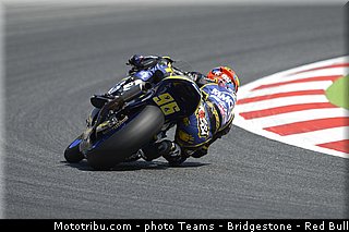 moto2_rossi_010_catalogne_montmelo_2013.jpg