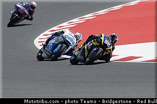 moto2_rossi_017_catalogne_montmelo_2013.jpg