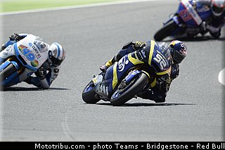 moto2_rossi_018_catalogne_montmelo_2013.jpg