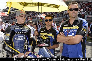 moto2_rossi_019_catalogne_montmelo_2013.jpg
