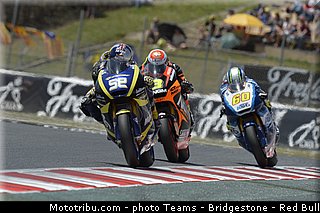 moto2_rossi_028_catalogne_montmelo_2013.jpg