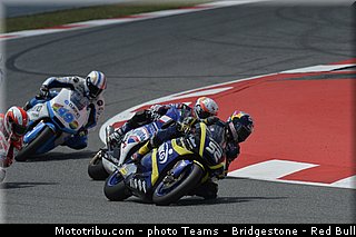 moto2_rossi_033_catalogne_montmelo_2013.jpg