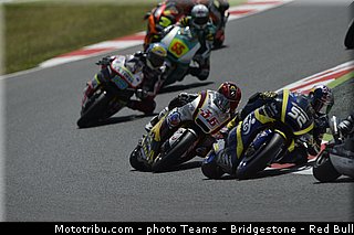 moto2_rossi_034_catalogne_montmelo_2013.jpg
