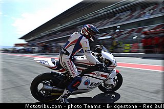 moto2_wilairot_012_catalogne_montmelo_2013.jpg