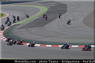 moto3_028_catalogne_montmelo_2013.jpg