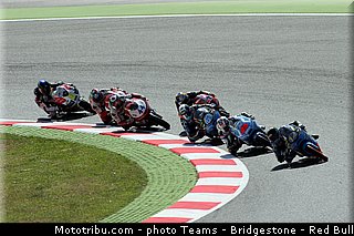 moto3_030_catalogne_montmelo_2013.jpg