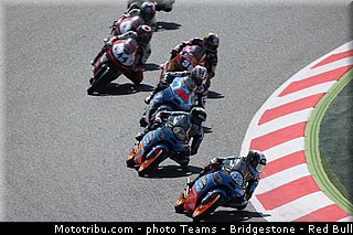 moto3_031_catalogne_montmelo_2013.jpg