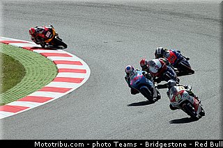 moto3_040_catalogne_montmelo_2013.jpg