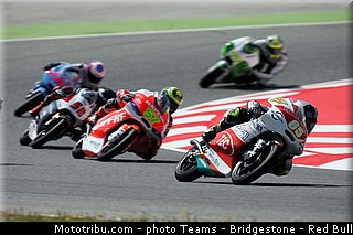 moto3_043_catalogne_montmelo_2013.jpg