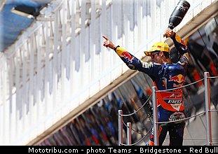 moto3_salom_005_catalogne_montmelo_2013.jpg