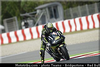 motogp_crutchlow_005_catalogne_montmelo_2013.jpg