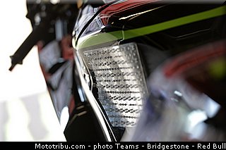 motogp_crutchlow_007_catalogne_montmelo_2013.jpg