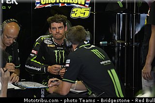 motogp_crutchlow_011_catalogne_montmelo_2013.jpg