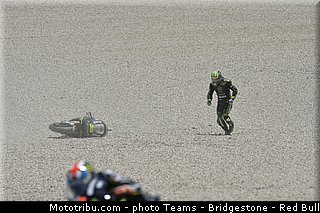 motogp_crutchlow_024_catalogne_montmelo_2013.jpg