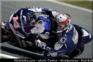 motogp_de_puniet_003_catalogne_montmelo_2013.jpg