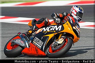 motogp_edwards_001_catalogne_montmelo_2013.jpg