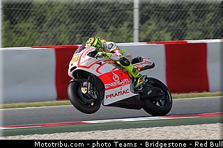 motogp_iannone_010_catalogne_montmelo_2013.jpg