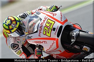 motogp_iannone_016_catalogne_montmelo_2013.jpg