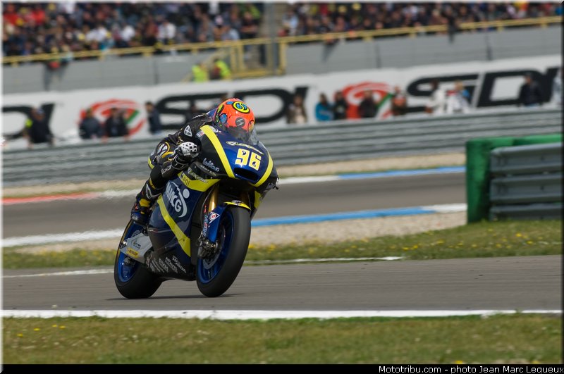 moto2_rossi_004_pays_bas_assen_2013