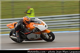 moto2_rea_001_pays_bas_assen_2013.jpg