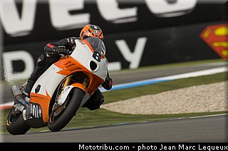 moto2_rea_003_pays_bas_assen_2013.jpg