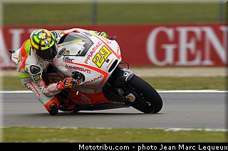 motogp_iannone_002_pays_bas_assen_2013.jpg